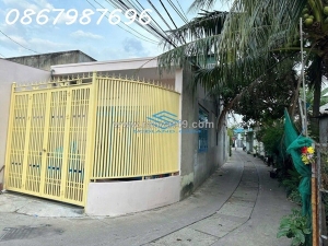Cần bán nhà đường ô tô – căn góc 2 mặt hẻm – gần ubnd & chợ vĩnh ngọc  giá chỉ