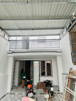 Cần bán nhà hẻm oto chạy cách đường phước long 100m, phường nam nha trang