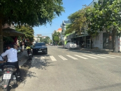 Cần bán nhà phố mặt tiền tại đường nguyễn văn tiết, phường lái thiêu, tp. thuận