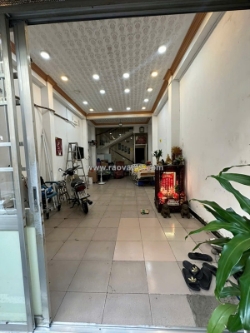 Cần cho thuê gấp mặt bằng tại vị trí đắc địa ngay trung tâm quận 1, thích hợp