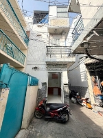 Căn góc 3 tầng hẻm thông ba đình p8q8. giá 2,35 tỷ tl