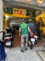 Cần sang gấp quán cơm – phở bình dân tại khu văn phòng đông đúc địa chỉ: 105