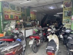 Cần sang nhượng quán cơm tâm huyết, lượng khách + app ổn định, chủ nhà dễ