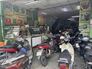 Cần sang nhượng quán cơm tâm huyết, lượng khách + app ổn định, chủ nhà dễ