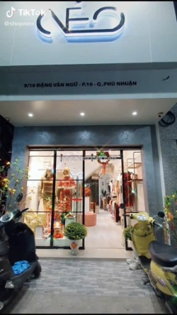 Cần sang shop thời trang nữ cao cấp tại  trung tâm phú nhuận, tphcm giá chỉ 50