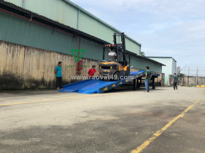 Cầu bốc dỡ container