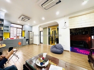 Cầu giấy - phân lô - vỉa hè - ô tô tránh - ô tô vào nhà - hai mặt ngõ - mặt