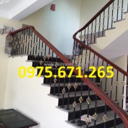 Cầu thang sắt nghệ thuật điểm nhấn cho không gian sống