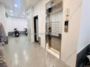 Ccmn dịch vọng lô góc - 7 tầng thang máy - diện tích 50m2 mặt tiền 4m giá .5