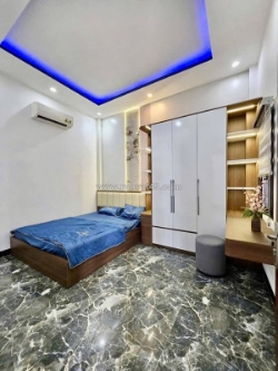 💥chào bán nhà 2,5 tầng tại kiệt 01 hoàng văn thái - nhà 2 mặt tiền rất thoáng