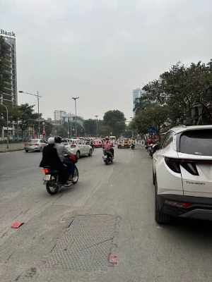 Chỉ 208 triệu m có ngay nhà ngõ 82 kim mã 80m 4 tầng mặt tiền 5.1m ngõ thông kd