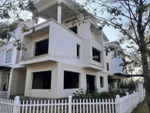 Chính chủ bán lô đất 300m² tại khu đô thị ecorivers – nơi hội tụ đủ tiện ích: công viên, đường dạo bộ, cảnh quan xanh mát.