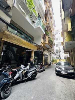 Chính chủ bán nhà phân lô nguyên hồng.dt 40m x 6 tầng. mt 4m. giá 20 tỷ. lh: