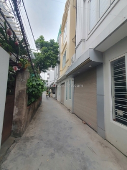 Chính chủ cần bán bạt đất có 102 phù hợp chia xây nhà kinh doanh, biệt thự