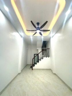 Chính chủ cần bán nhỉnh 9 tỷ 27m 5 tầng 3 ngủ nhà vị trí mặt ngõ ô tô, vừa kd