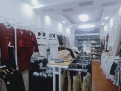 Cho thuê nhà mặt phố nguyễn trãi 3 tầng x 45m2, thông sàn kd bất chấp, 25 triệu