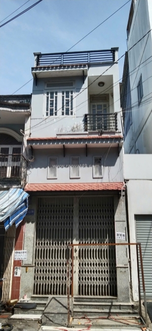 Cho thuê nhà nguyên căn mặt tiền bà hom – quận 6