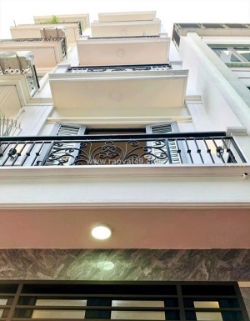 Chủ thiện chí bán nhà võng thị ,50m2 nhà 7 tầng ở hoặc kinh doanh dòng tiền đều