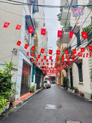 Còn đâu phân khúc nhỉnh 10 tỷ ô tô tránh, vào nhà 38m2 7 tầng phố sài đồng