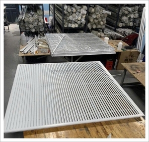 Cửa gió louver nan cánh cong lou-c3 - giải pháp thông gió bền bỉ – thẩm mỹ – hiệu quả cho mọi công trình