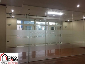 Cửa lùa ray treo ø25 cho cửa nhôm: khi nào nên dùng?