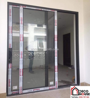 Cửa nhôm kính thấm ở mép khung: lỗi silicone hay lỗi lắp đặt?