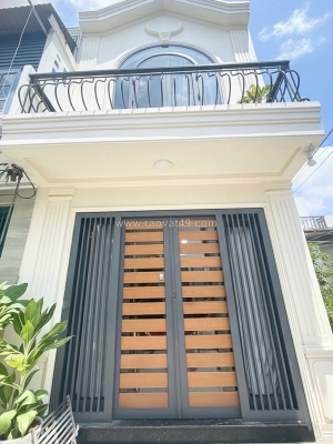 D1745 ⚡️ giảm 100tr! sát cầu vượt nguyễn thái sơn, shr, vuông, 3.3x10m, 4.x tỷ