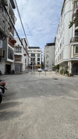 Dinh thự khương hạ, kiến trúc qúy tộc, 3 thoáng, ô tô qua nhà