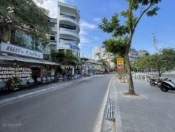 Duy nhất còn mặt hồ - phố trích sài – sát văn cao dt 113m2, mt 6.2m.giá đầu tư