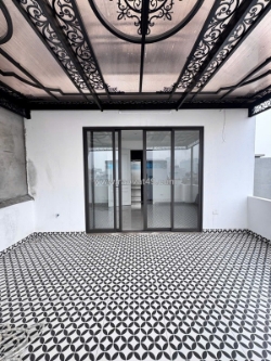 Gấp!lô góc, gara oto riêng, trần hữu dực,dt:48m2x5, mt=5m, 12ty