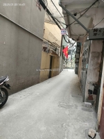 Hàng kín chưa lên sàn mặt phố nguyễn văn giáp 300m, 1.5 tầng, mặt tiền 10m,