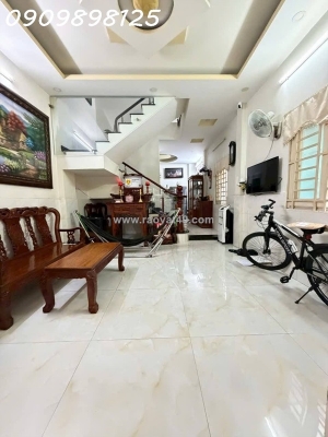 Hẻm 1 sẹc văn cao, tân phú, xe hơi đỗ cửa, 4x11m, 2 tầng mới ở ngay. giá chỉ