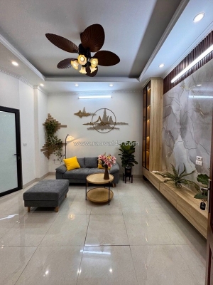 Hiếm -bán nhà đẹp bồ đề- oto đỗ cổng- full nội thất 35m 5 tầng nhỉnh 7 tỷ(tl)