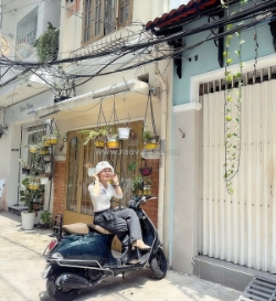 Hiếm nhà bán mặt tiền hẻm xe hơi quay đầu đường nguyễn bỉnh khiêm, quận 1 -