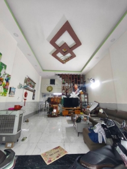 Hiếm - nhà mới 3 tầng - hẻm thông tứ tung - mua về ở ngay - ngang khủng 5m -