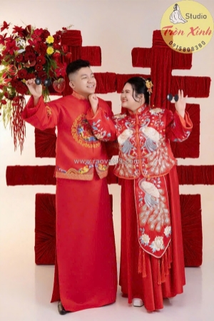 Hỷ phục bưng quả bigsize đậm chất truyền thống