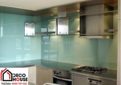 Kính bếp màu hồng phấn: có phù hợp căn hộ trẻ không? gợi ý phối màu