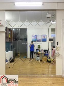 Kính thủy ốp tường spa, salon: sạch sẽ, sáng sủa, dễ vệ sinh