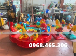 Mâm xoay trẻ em, đu quay 5 con giống mầm non