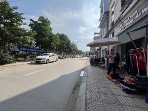 Mặt phố phú diễn – lô góc 2 thoáng – vỉa hè – kinh doanh đỉnh