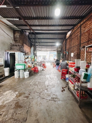 Mặt tiền kinh doanh tôn đản q4 ngang 5 dài 22 m  hơn  100 triệu m