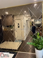 Mẫu gương ghép viền vàng – điểm nhấn quý phái cho phòng ăn