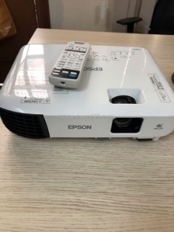 Máy chiếu cũ chính hãng giá rẻ đủ loại