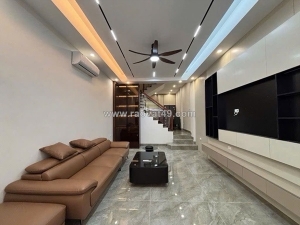 Ngọc thụy dân dây 52m2, 4 phòng ngủ, ô tô đỗ cửa, full nội thất - 13.x tỷ