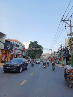 Ngộp bank! giảm sâu 2,6 tỷ mặt tiền kinh doanh sầm uất 109,2m2 chỉ 22,8 tỷ đặng