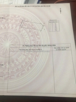 Nhà 1 lầu, 1 trệt bao gồm 4pn, 8 phòng trọ và 1 kiot cho thuê giá 15tr/ tháng