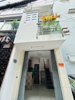 Nhà 2 tầng nở hậu hẻm 4m âu dương lân p3q8. giá 1,88 tỷ tl