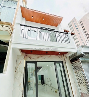 Nhà 3.6x10m xây mới 100% hẻm hưng phú p9q8