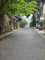 Nhà bán đường nguyễn hữu tiến, xe hơi tới cổng, 75m2, có 2 sân trước sau rộng