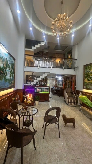 Nhà chủ xây tâm huyết  cần bán gấp nhà 5 tầng, 81m2, 5pn, sổ hồng trao